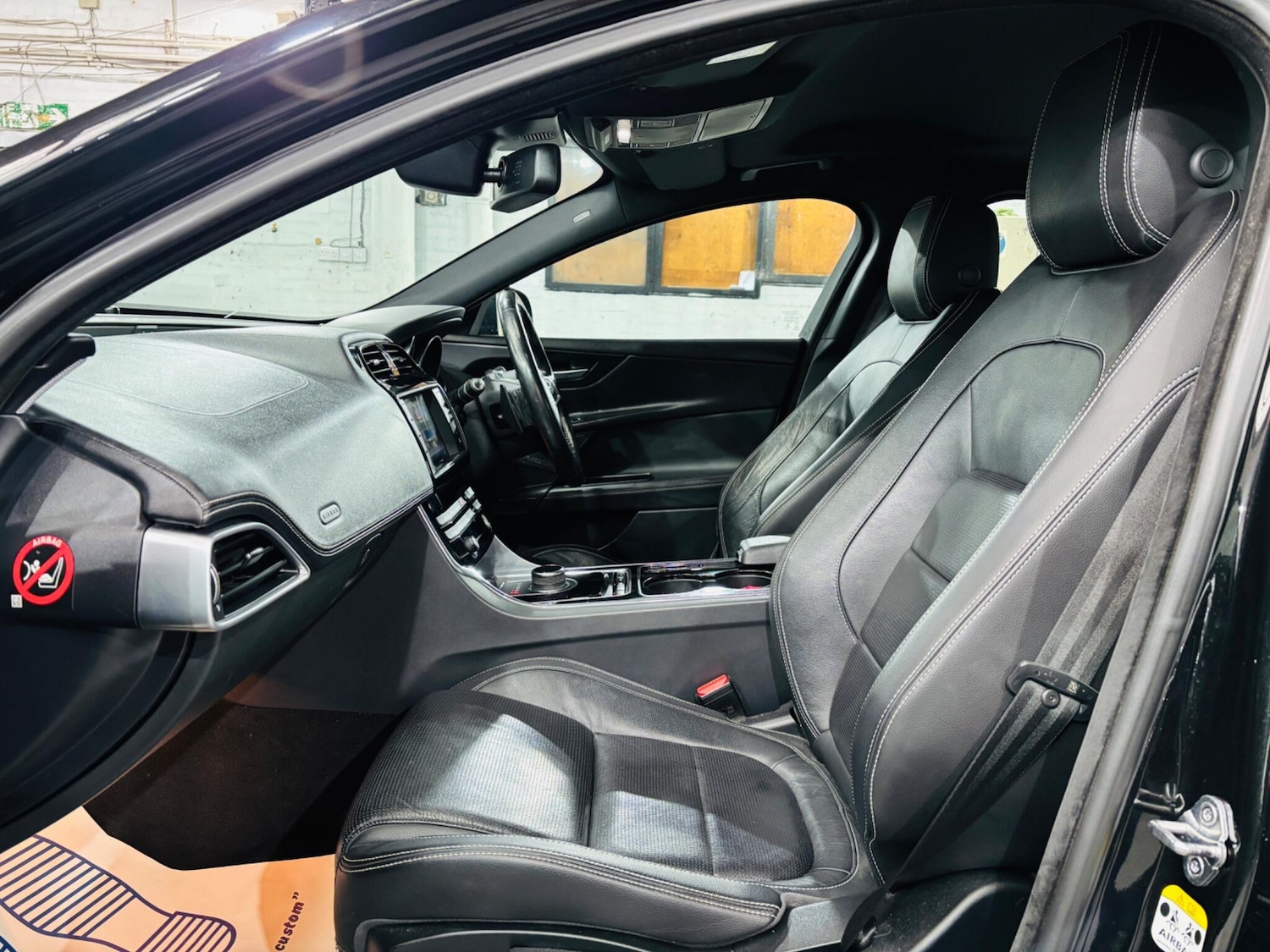 Used Jaguar XE 2017 for sale - 76423070: Photo 15