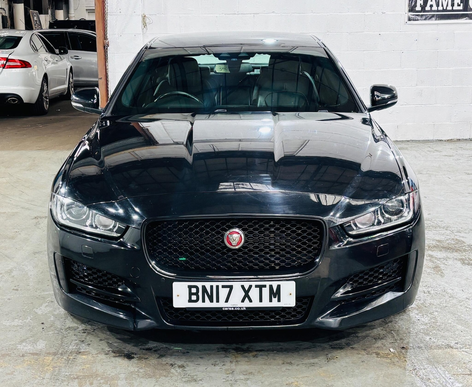 Used Jaguar XE 2017 for sale - 76423070: Photo 2