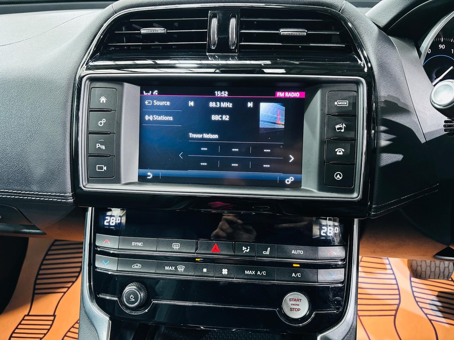 Used Jaguar XE 2017 for sale - 76423070: Photo 23