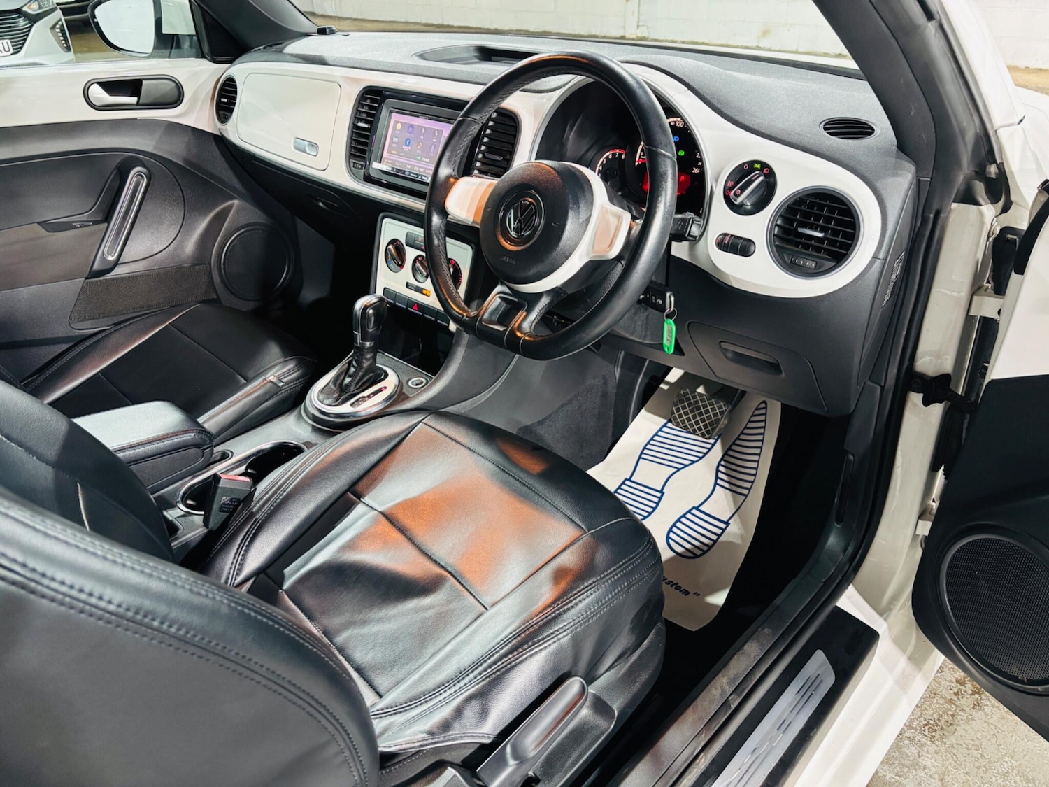 Used Volkswagen Beetle for sale - 77410848: Photo 10