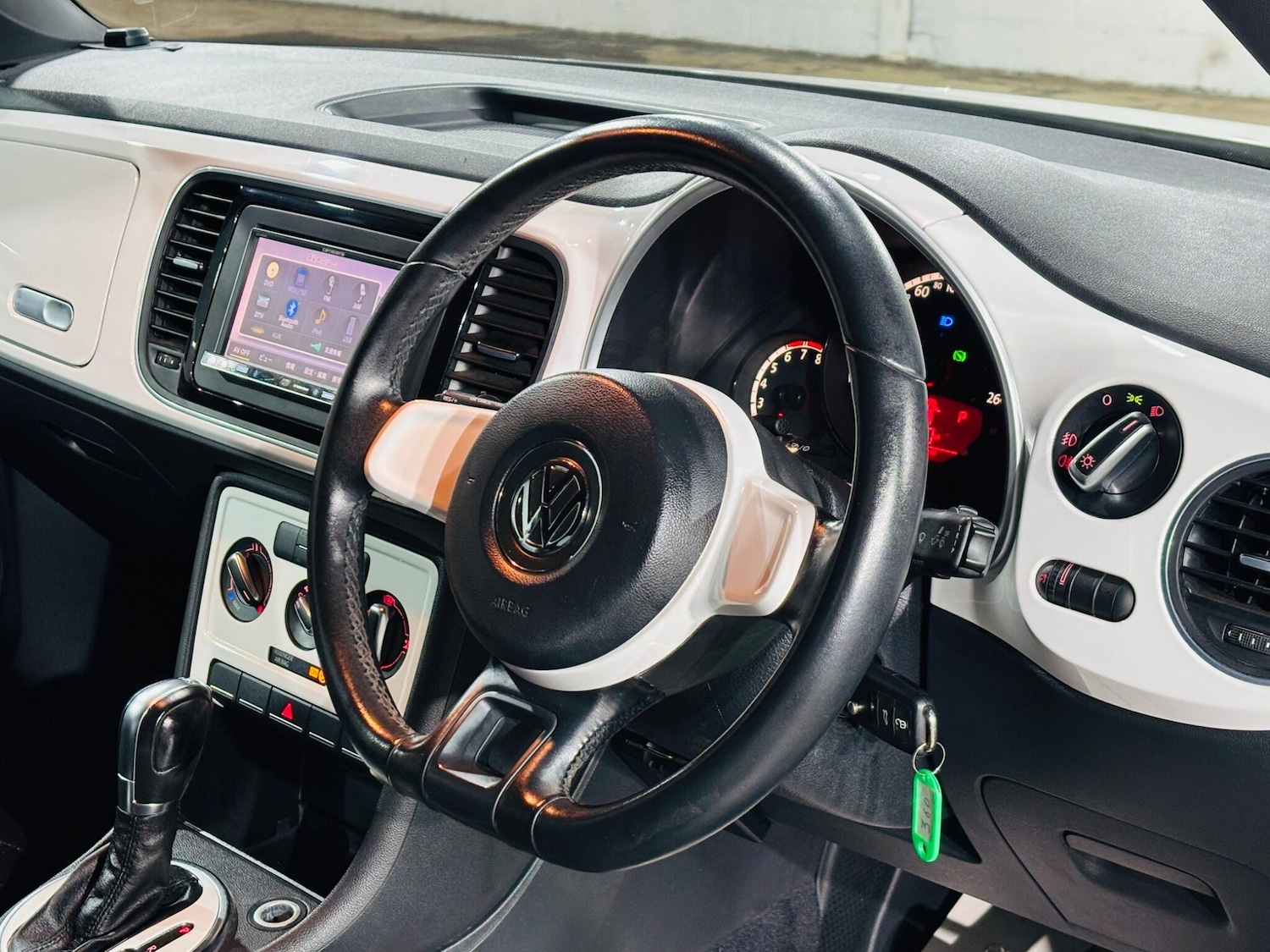 Used Volkswagen Beetle for sale - 77410848: Photo 11