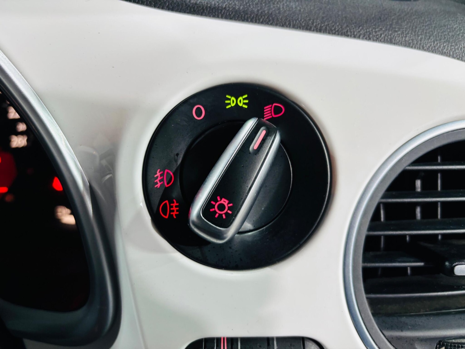 Used Volkswagen Beetle for sale - 77410848: Photo 20