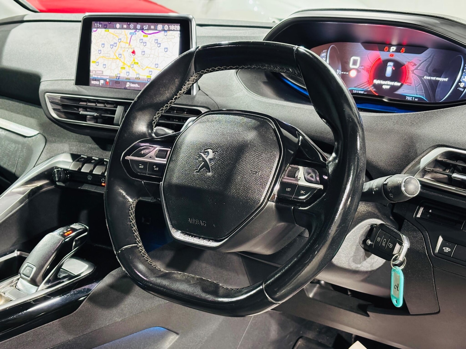 Used Peugeot 5008 2018 for sale - 76398141: Photo 11