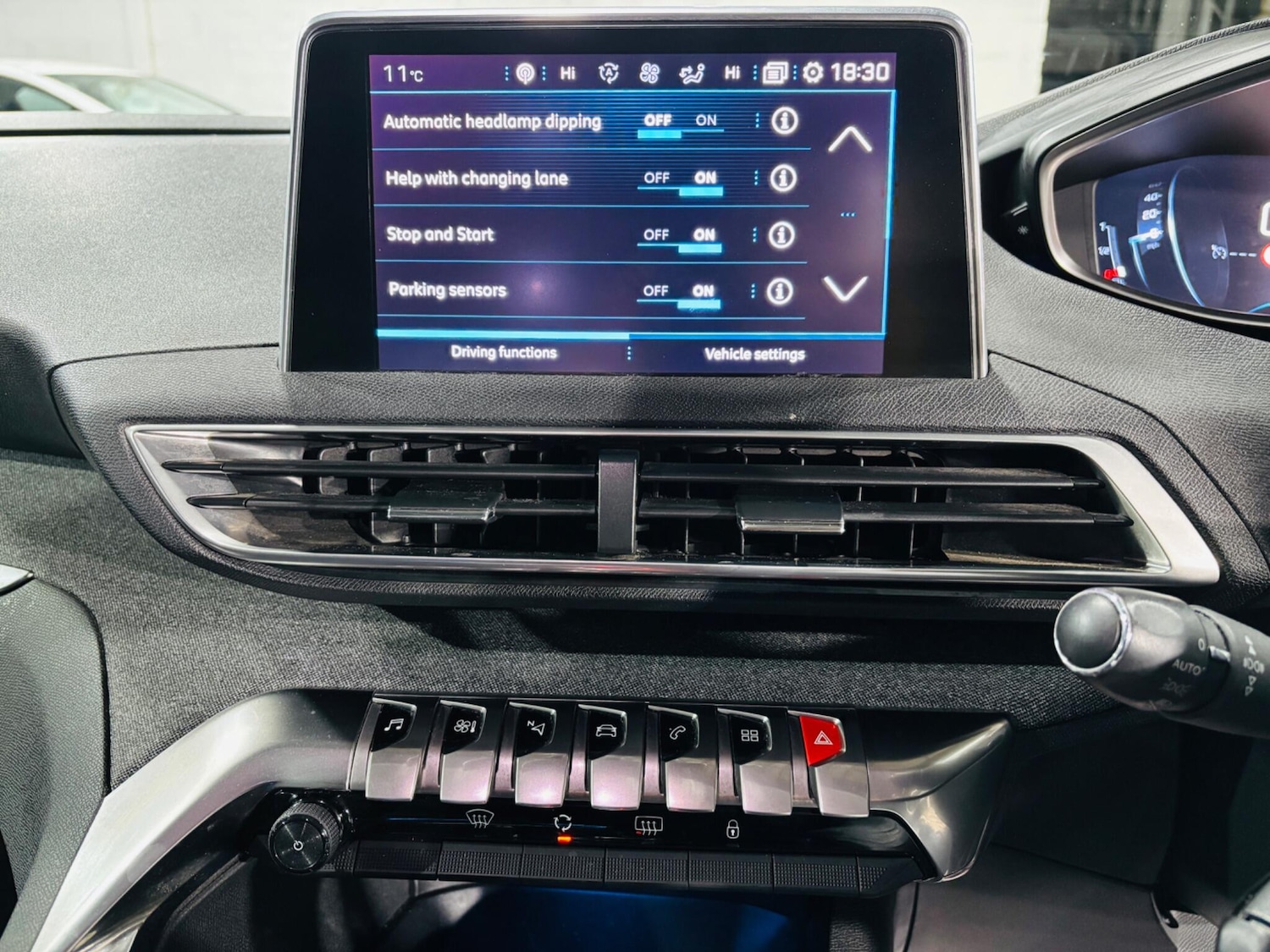 Used Peugeot 5008 2018 for sale - 76398141: Photo 23