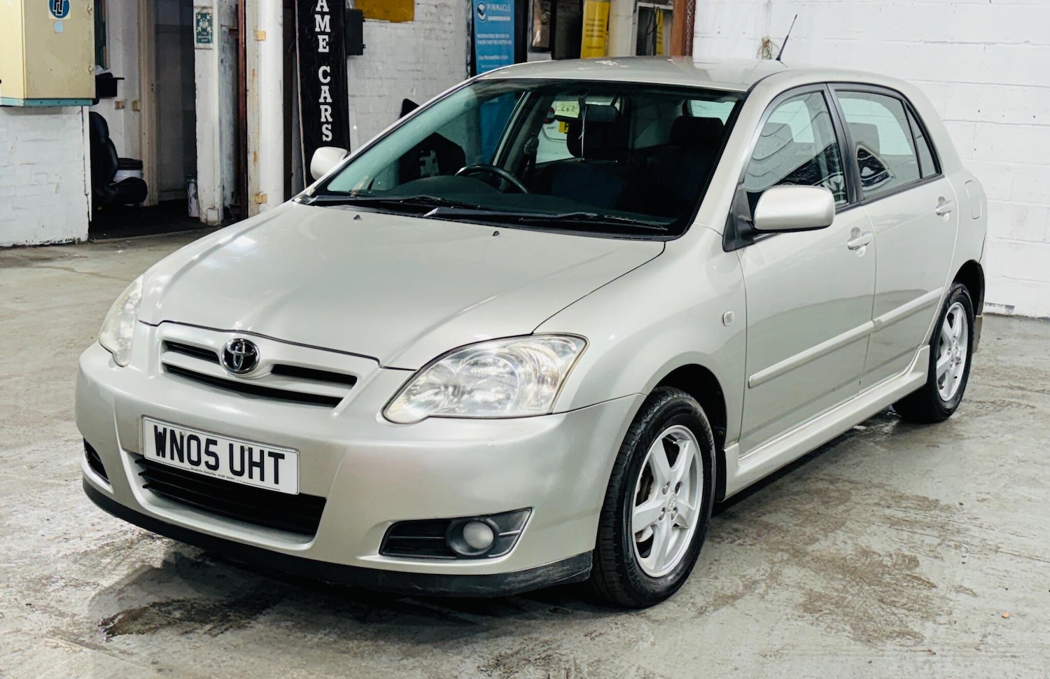 Used Toyota Corolla 2005 for sale - 76752647: Photo 4