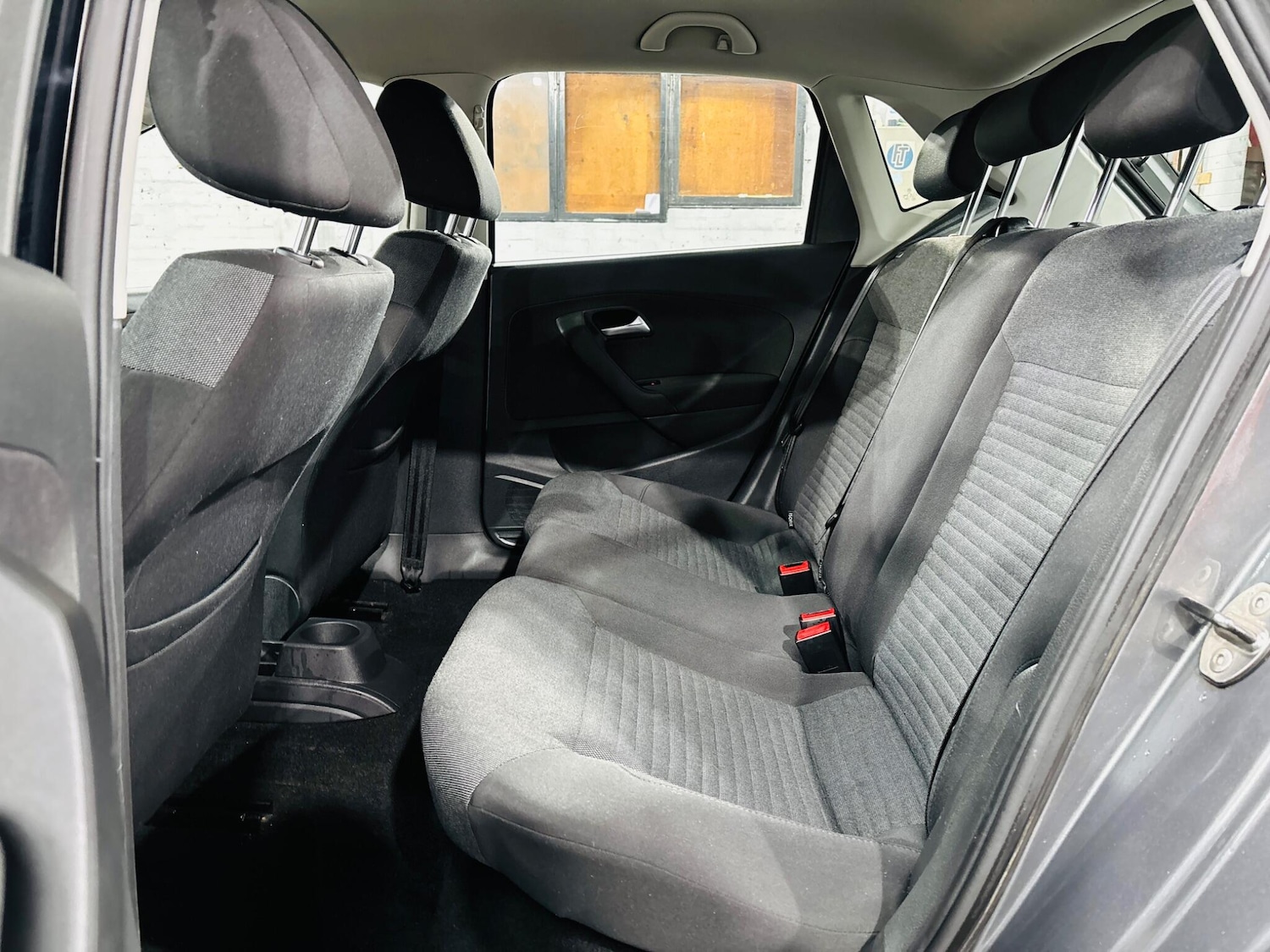 Used Volkswagen Polo 2010 for sale - 76348872: Photo 16