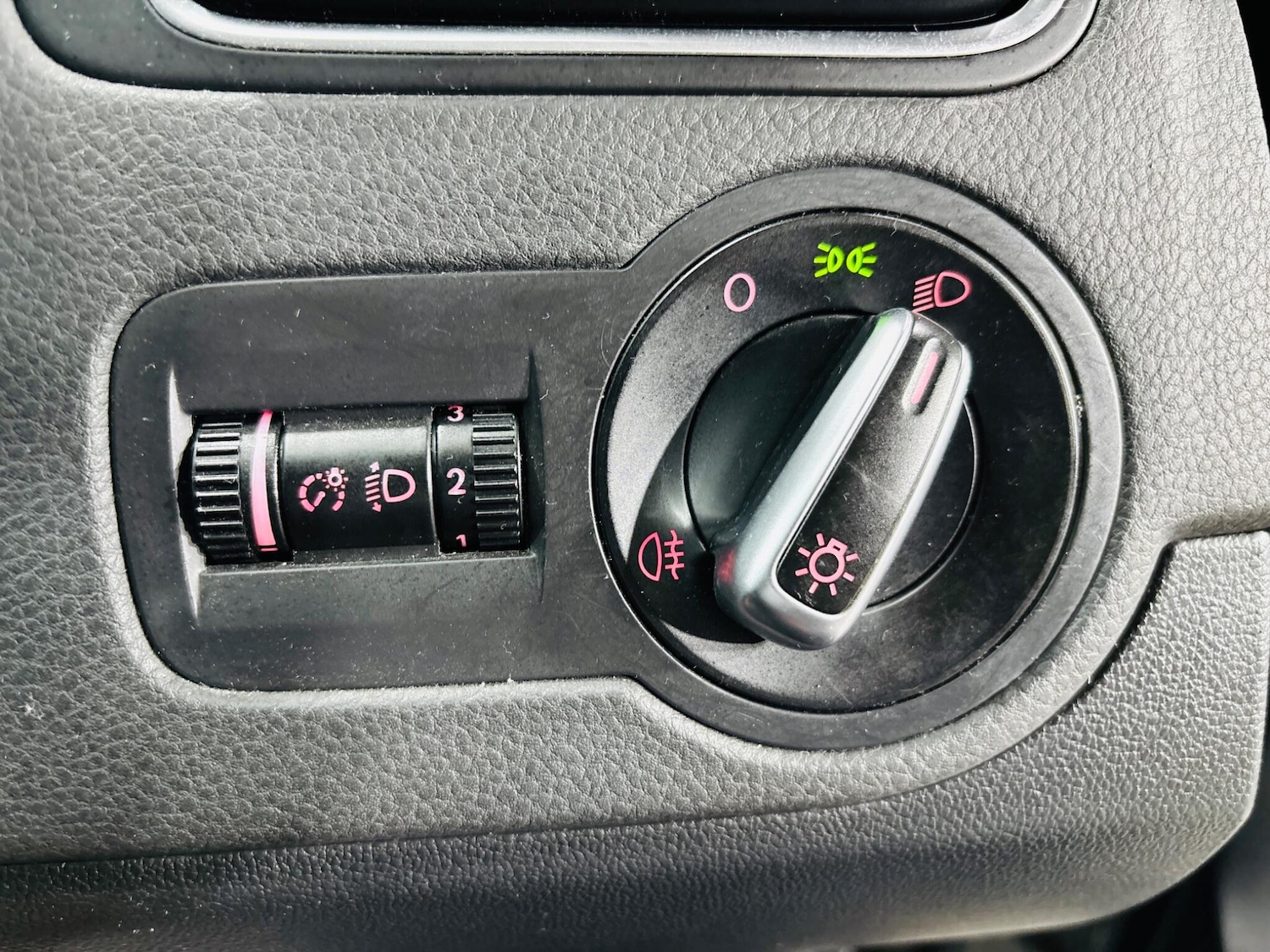 Used Volkswagen Polo 2010 for sale - 76348872: Photo 20