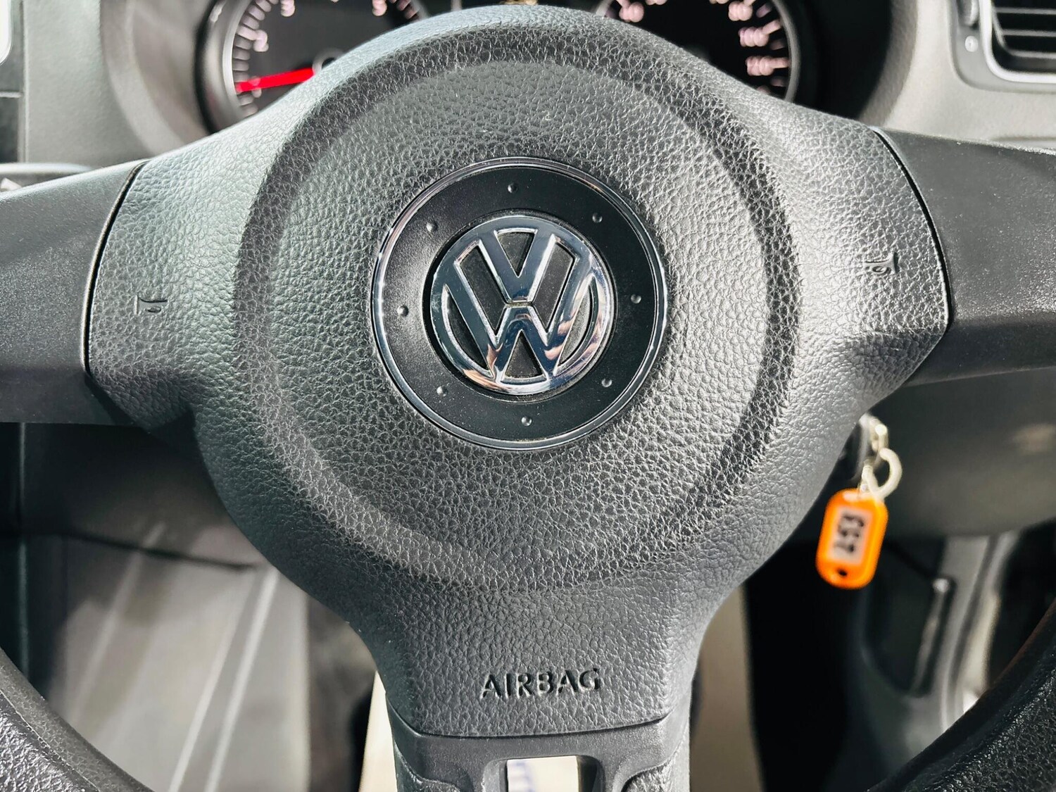 Used Volkswagen Polo 2010 for sale - 76348872: Photo 21