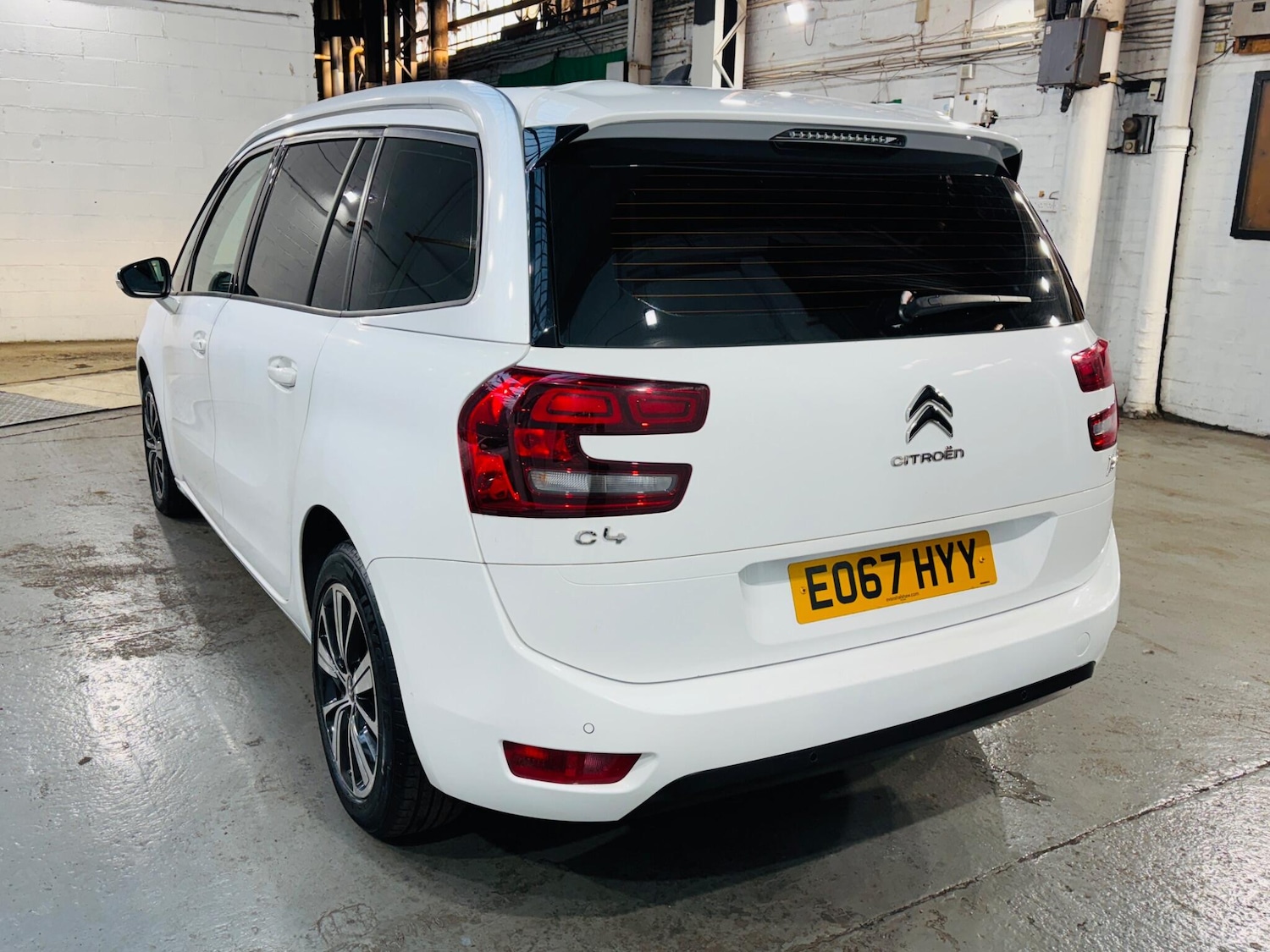 Used Citroen C4 Grand Picasso 2017 for sale - 76085329: Photo 7