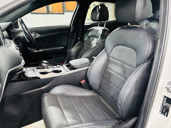 Used Kia Stinger 2019 for sale - 75297830: Photo 15