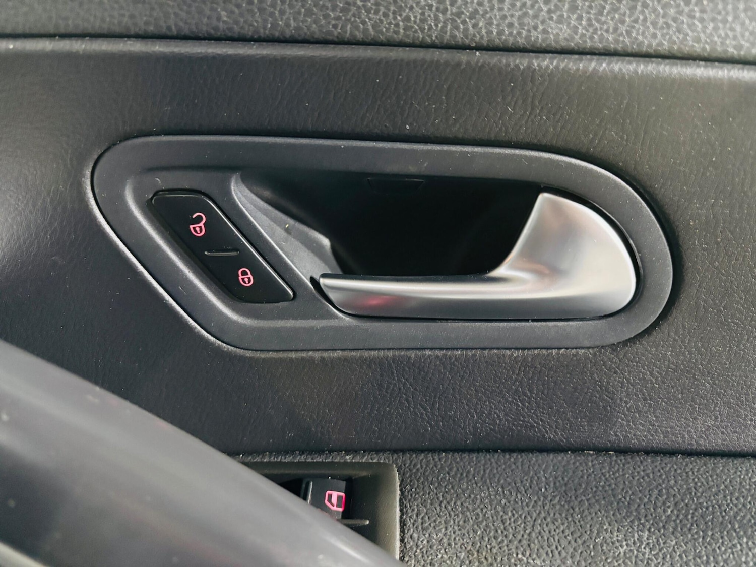 Used Volkswagen Scirocco 2012 for sale - 76849583: Photo 18