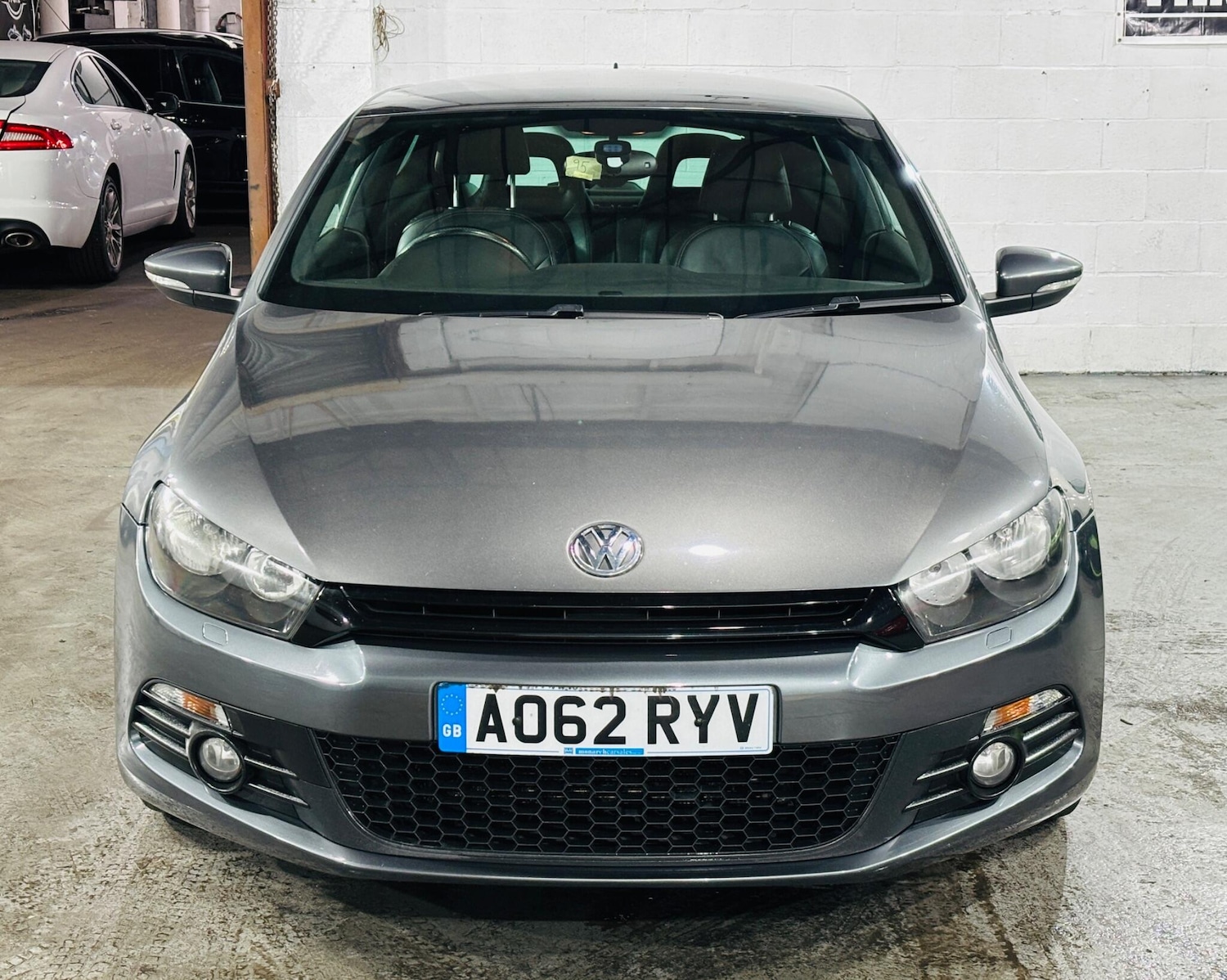 Used Volkswagen Scirocco 2012 for sale - 76849583: Photo 2