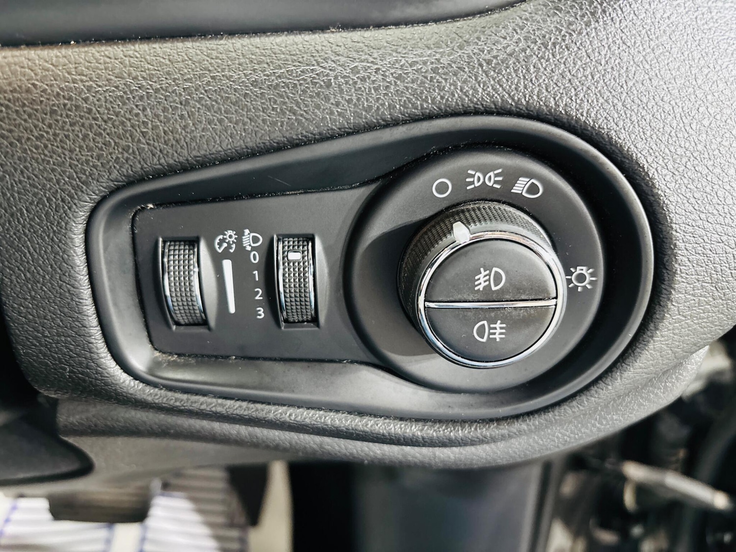 Used Jeep Renegade 2016 for sale - 76122110: Photo 18