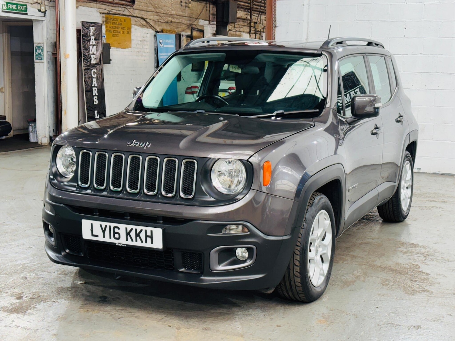 Used Jeep Renegade 2016 for sale - 76122110: Photo 4