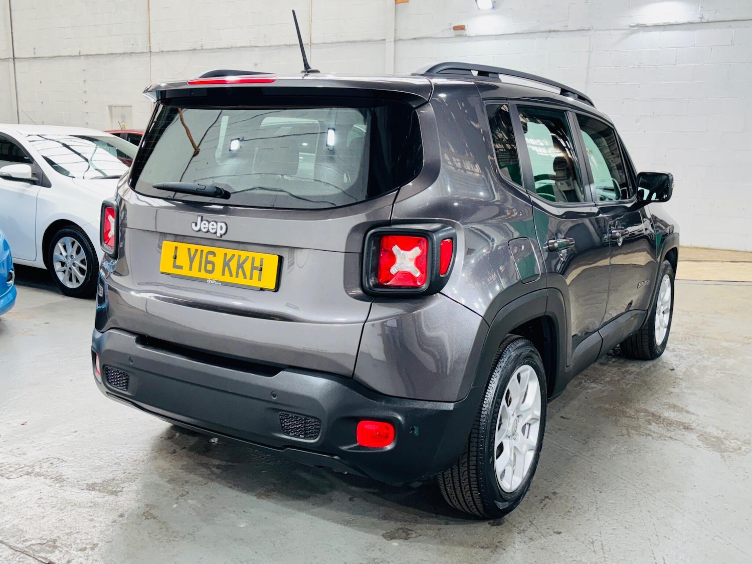 Used Jeep Renegade 2016 for sale - 76122110: Photo 5