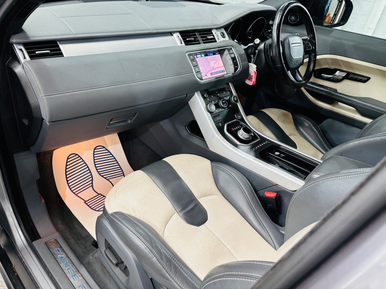 Used Land Rover Range Rover Evoque 2012 for sale - 77824350: Photo 14