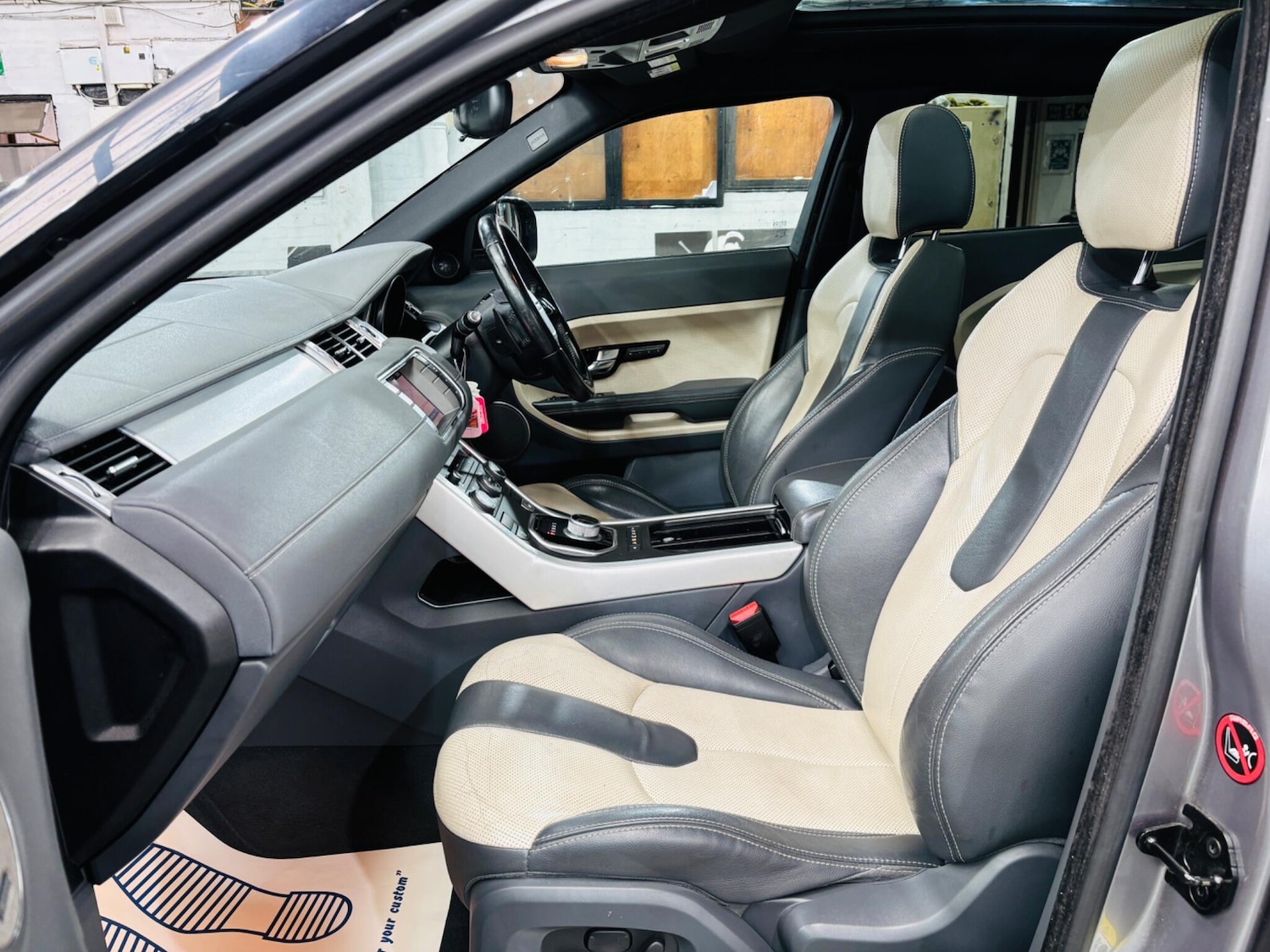 Used Land Rover Range Rover Evoque 2012 for sale - 77824350: Photo 15