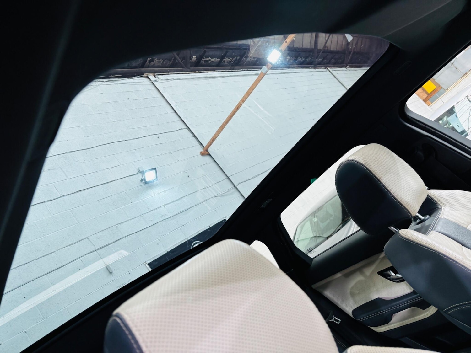 Used Land Rover Range Rover Evoque 2012 for sale - 77824350: Photo 17