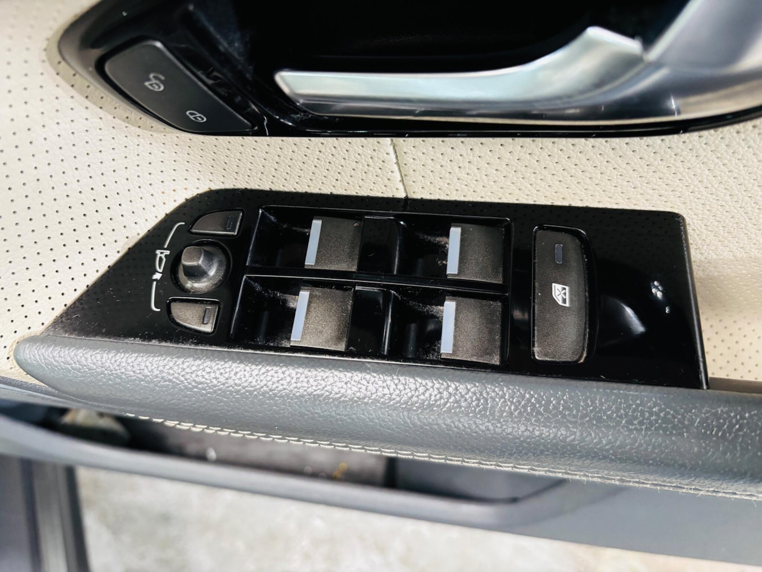 Used Land Rover Range Rover Evoque 2012 for sale - 77824350: Photo 18