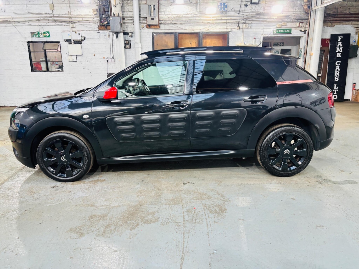 Used Citroen C4 Cactus 2015 for sale - 78058089: Photo 9