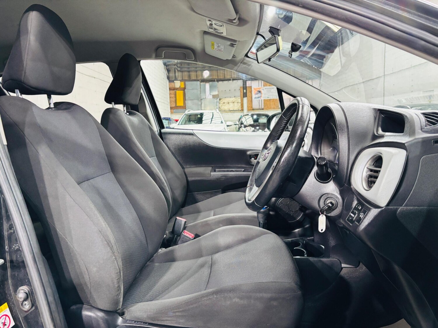 Used Toyota Yaris 2013 for sale - 77585882: Photo 13