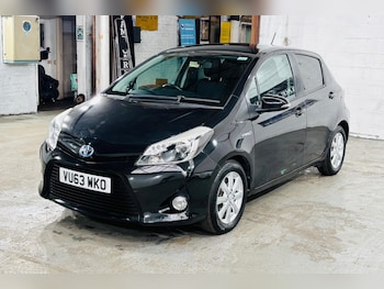 Used Toyota Yaris 2013 for sale - 77585882: Photo
