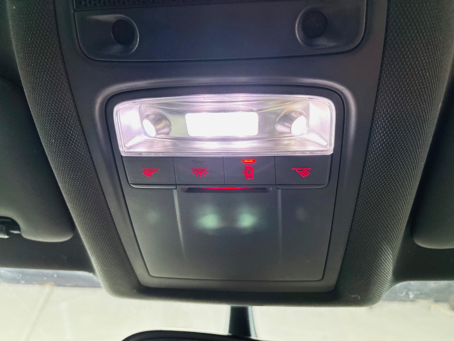 Used Audi Q3 2015 for sale - 76226676: Photo 33