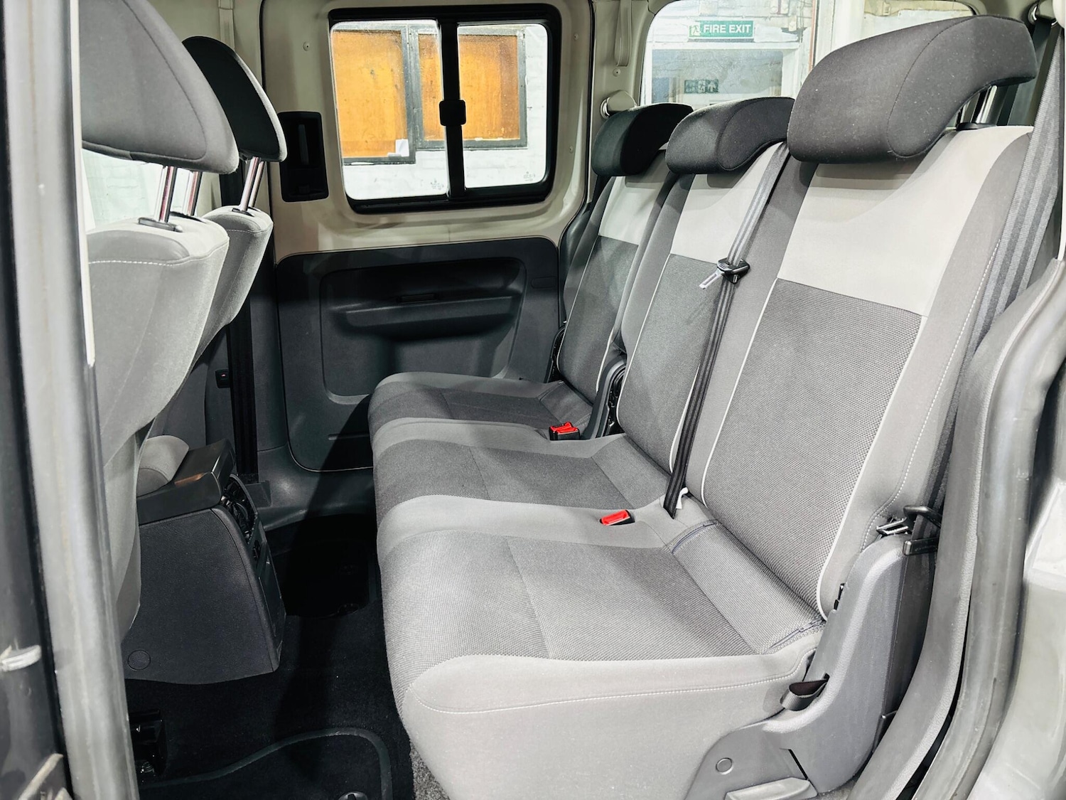 Used Volkswagen Caddy Maxi 2011 for sale - 76441066: Photo 16