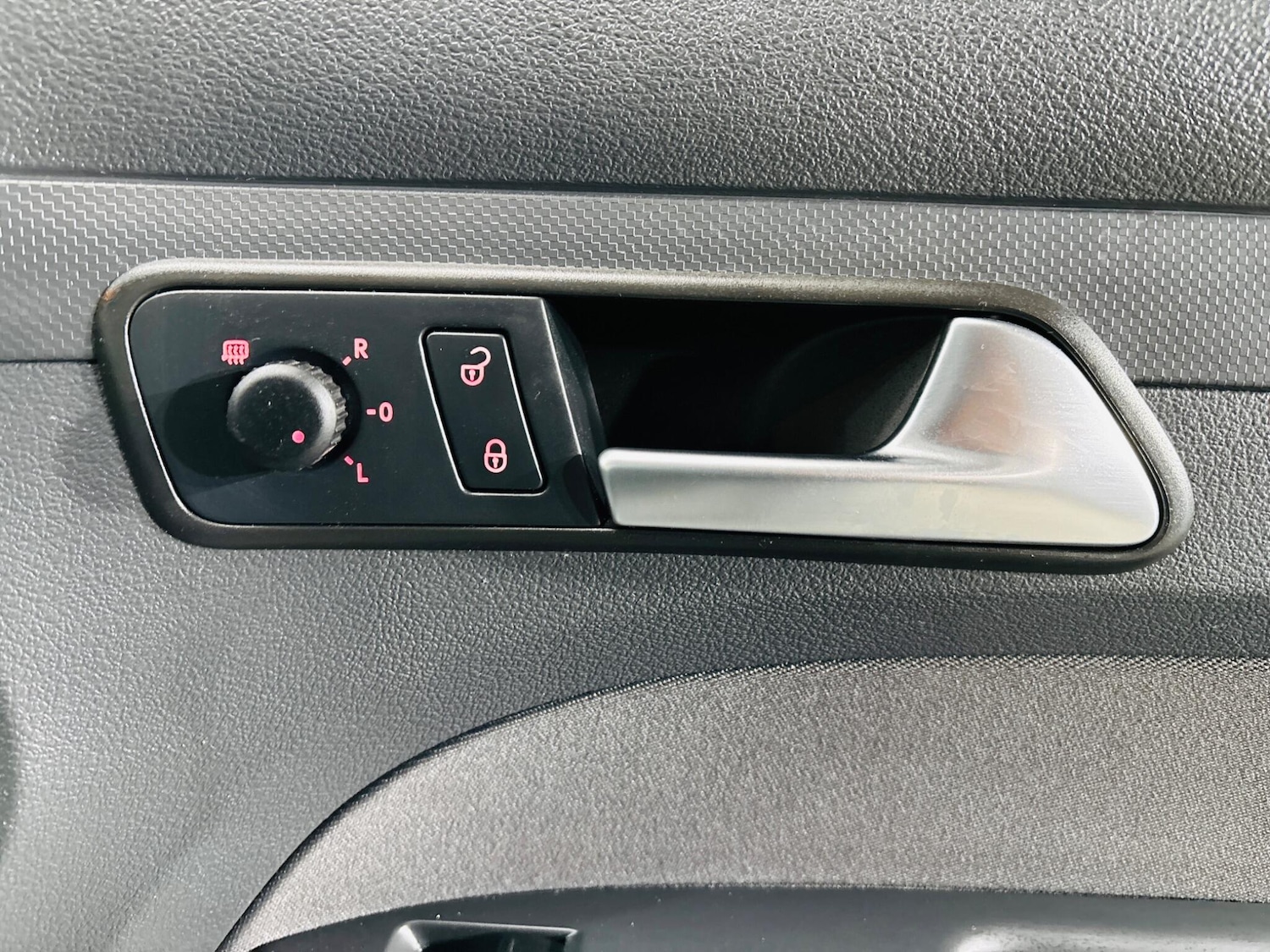 Used Volkswagen Caddy Maxi 2011 for sale - 76441066: Photo 18