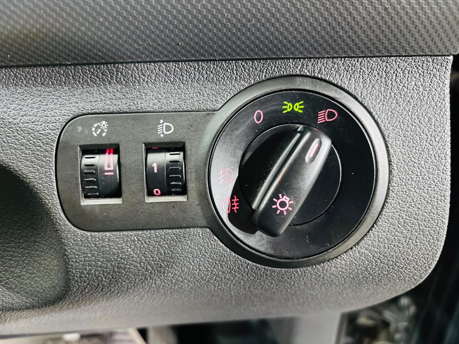 Used Volkswagen Caddy Maxi 2011 for sale - 76441066: Photo 19