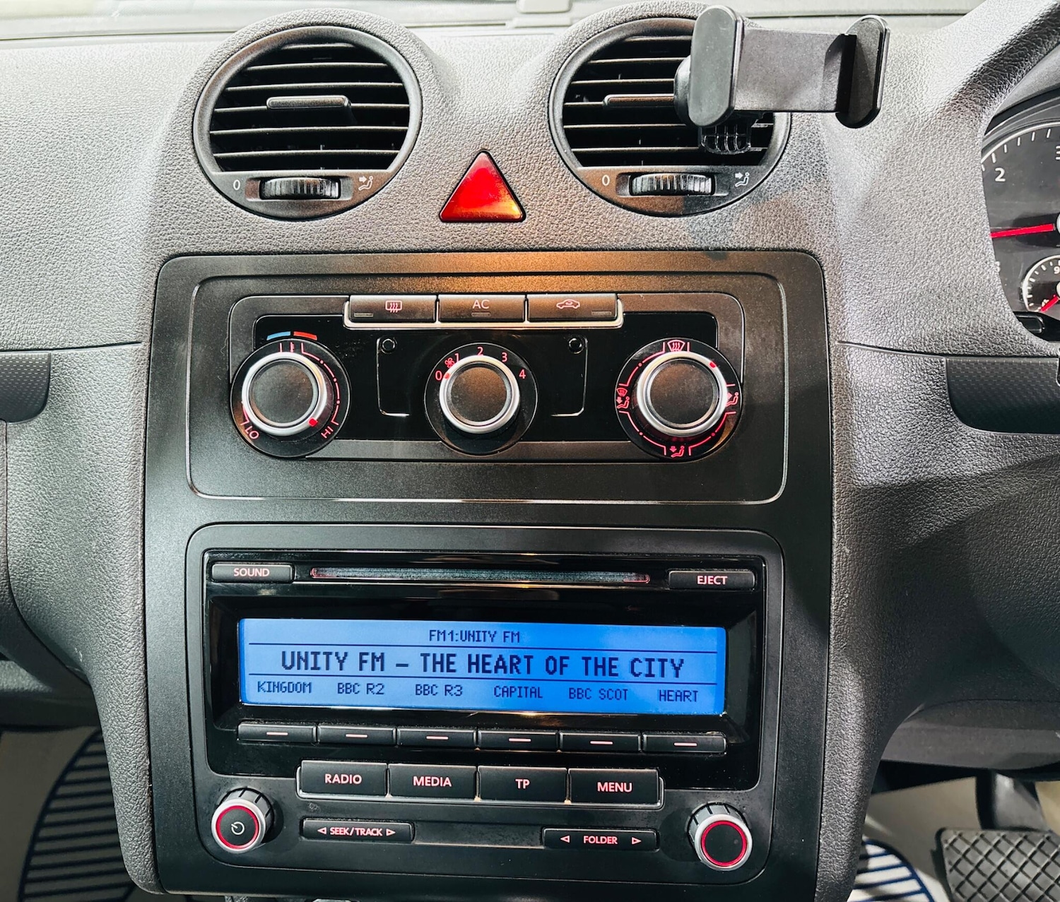 Used Volkswagen Caddy Maxi 2011 for sale - 76441066: Photo 21