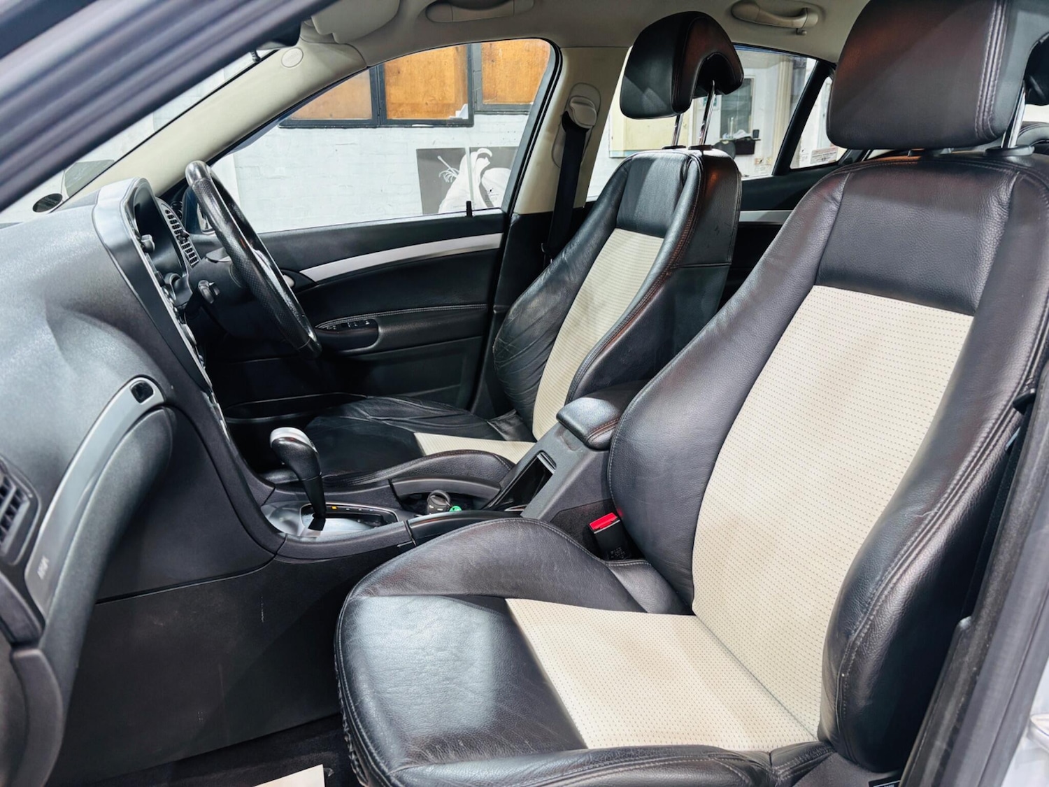 Used Saab 9-3 2009 for sale - 78007893: Photo 14