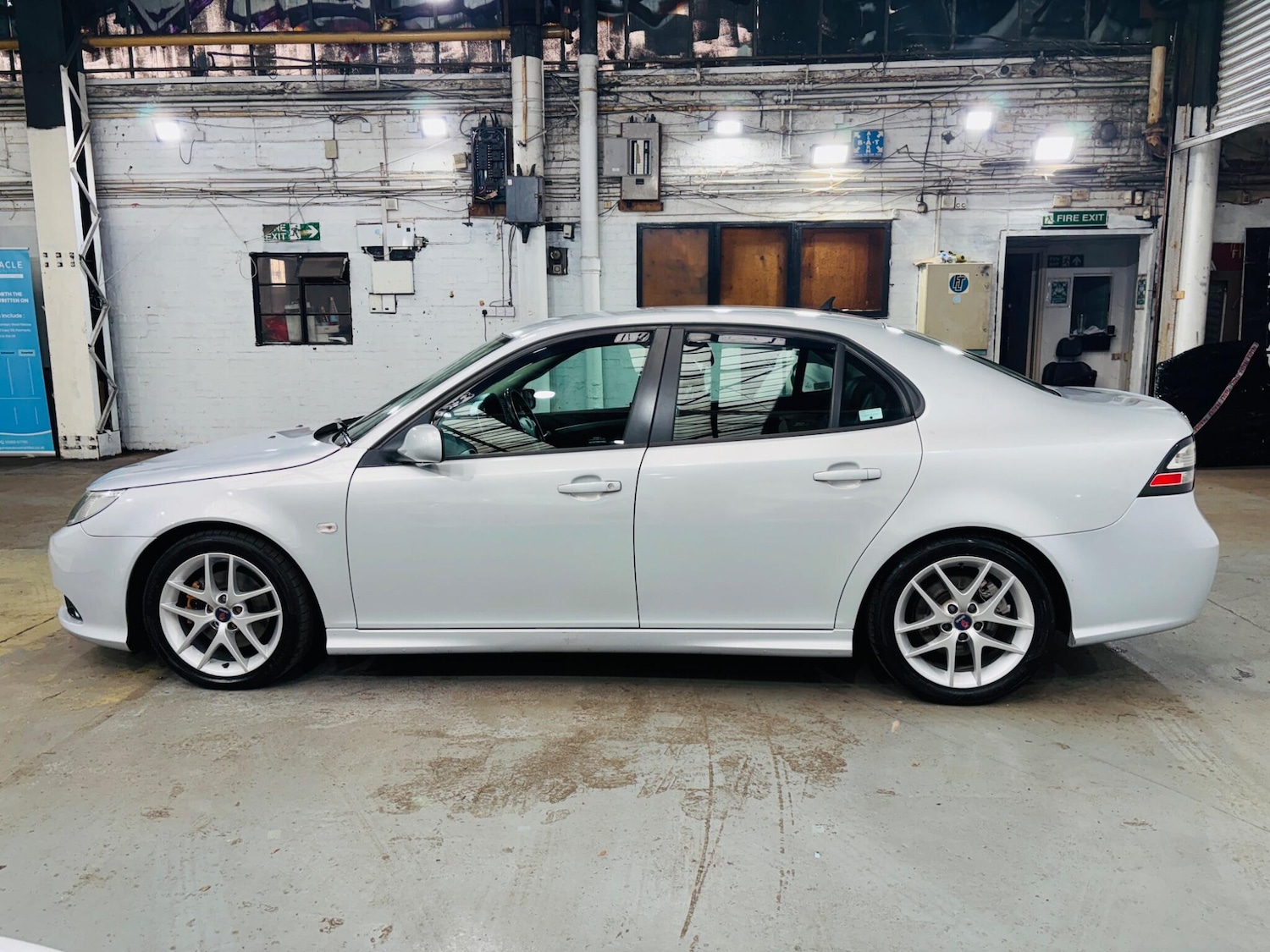 Used Saab 9-3 2009 for sale - 78007893: Photo 9