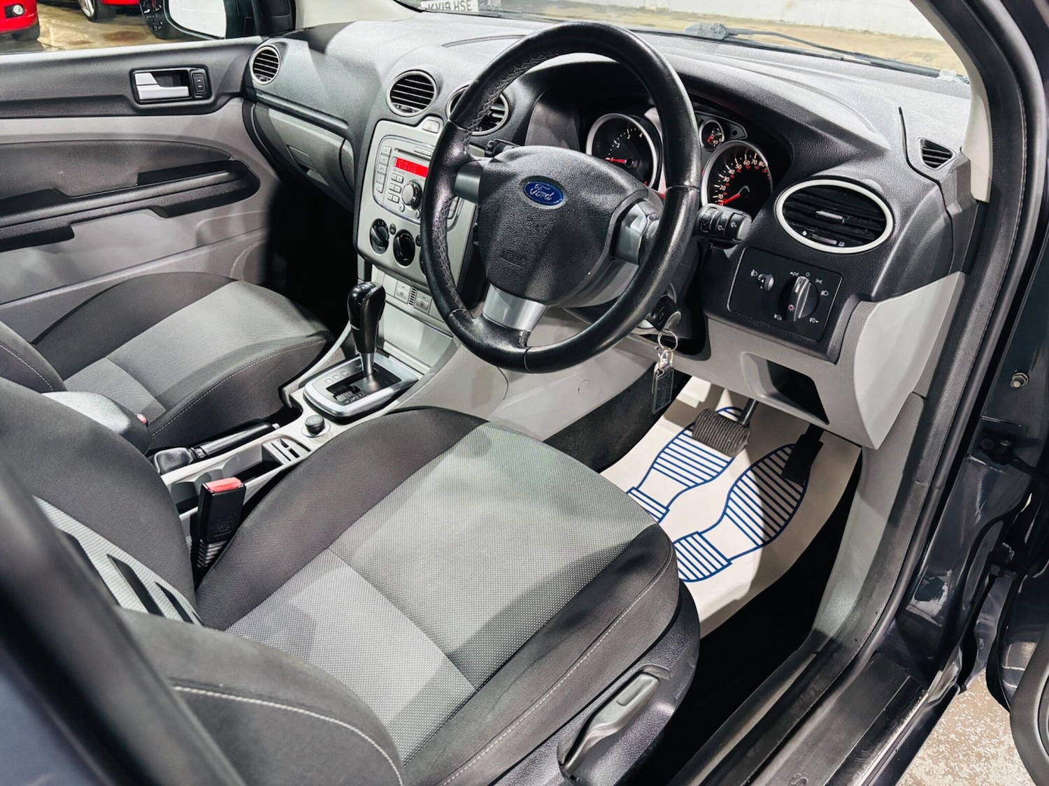 Used Ford Focus 2009 for sale - 77175199: Photo 10