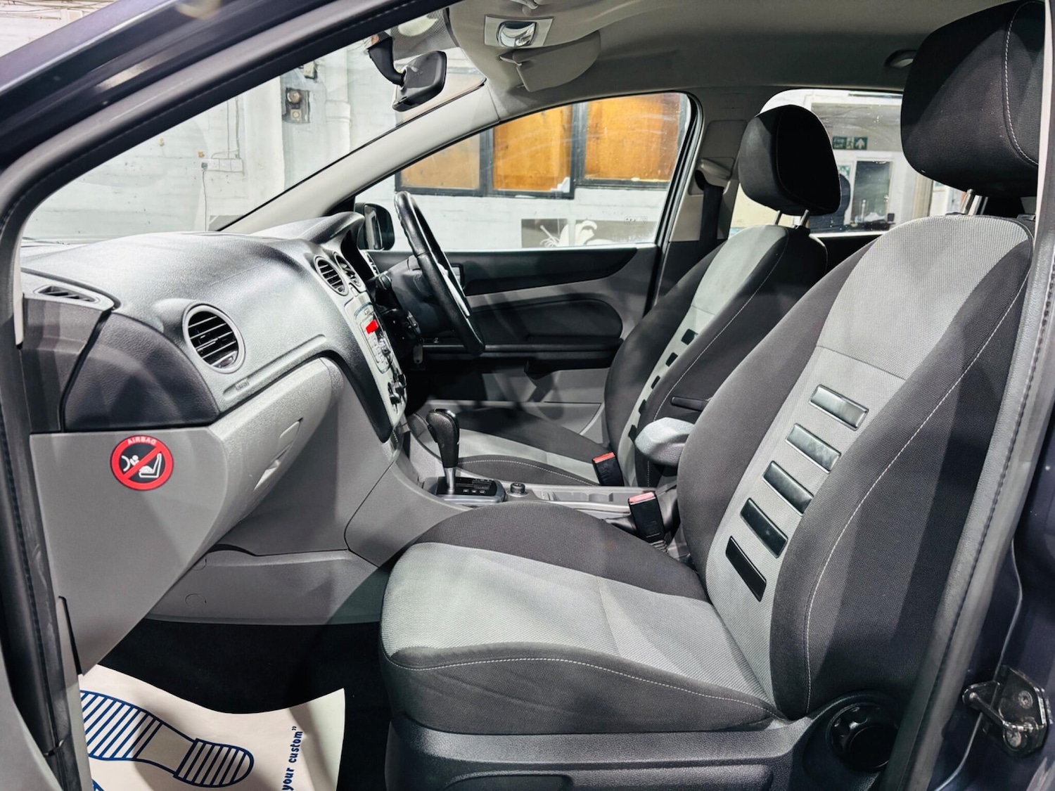 Used Ford Focus 2009 for sale - 77175199: Photo 15