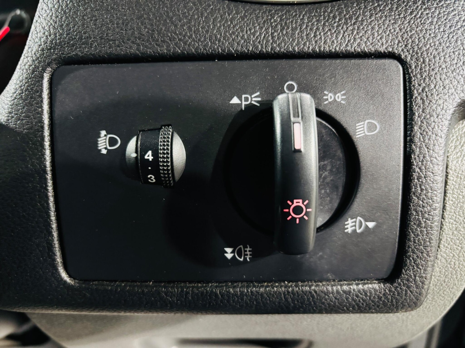 Used Ford Focus 2009 for sale - 77175199: Photo 18