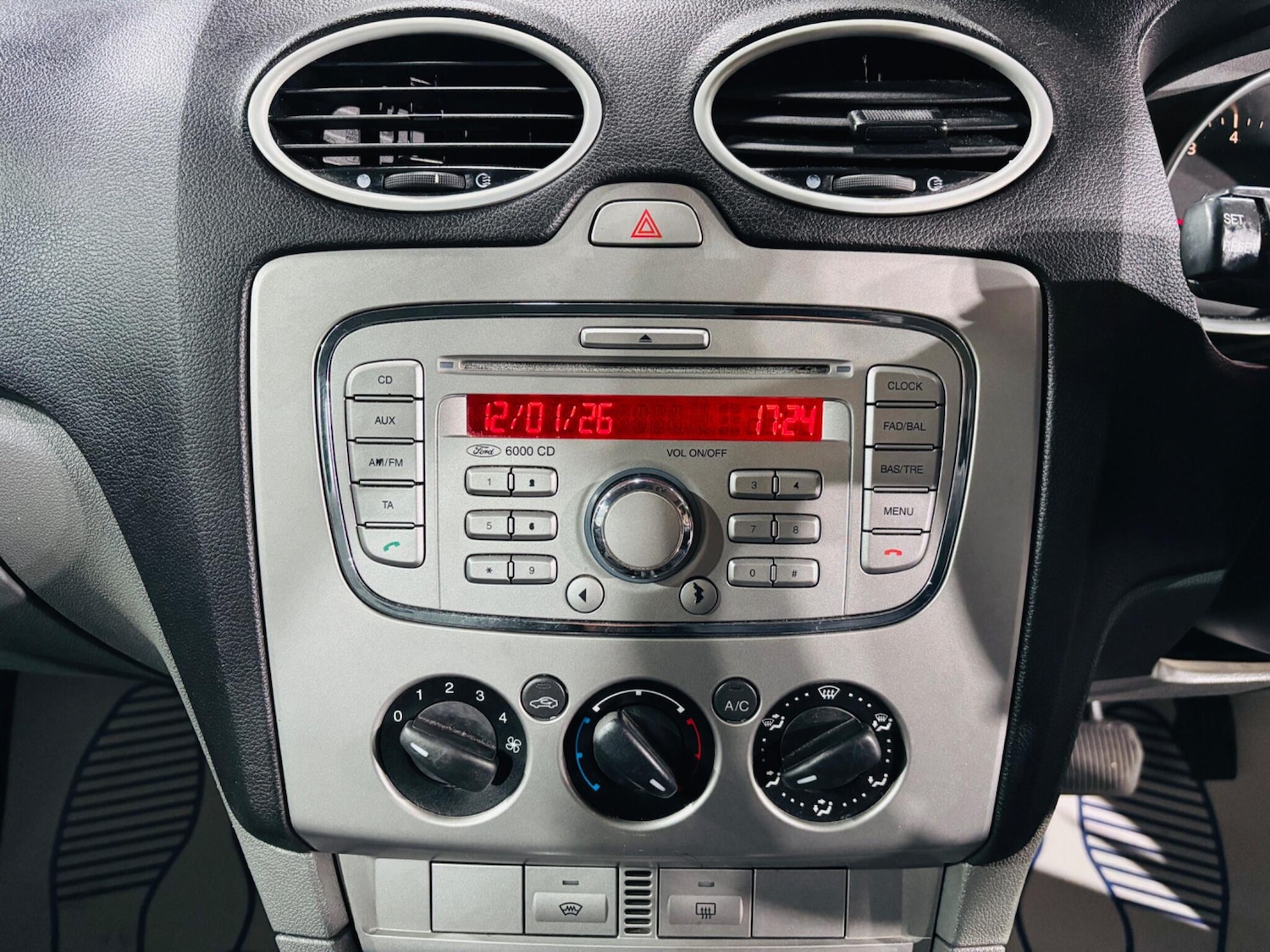 Used Ford Focus 2009 for sale - 77175199: Photo 20