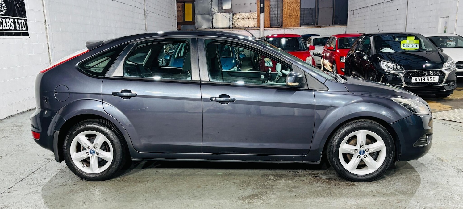 Used Ford Focus 2009 for sale - 77175199: Photo 8