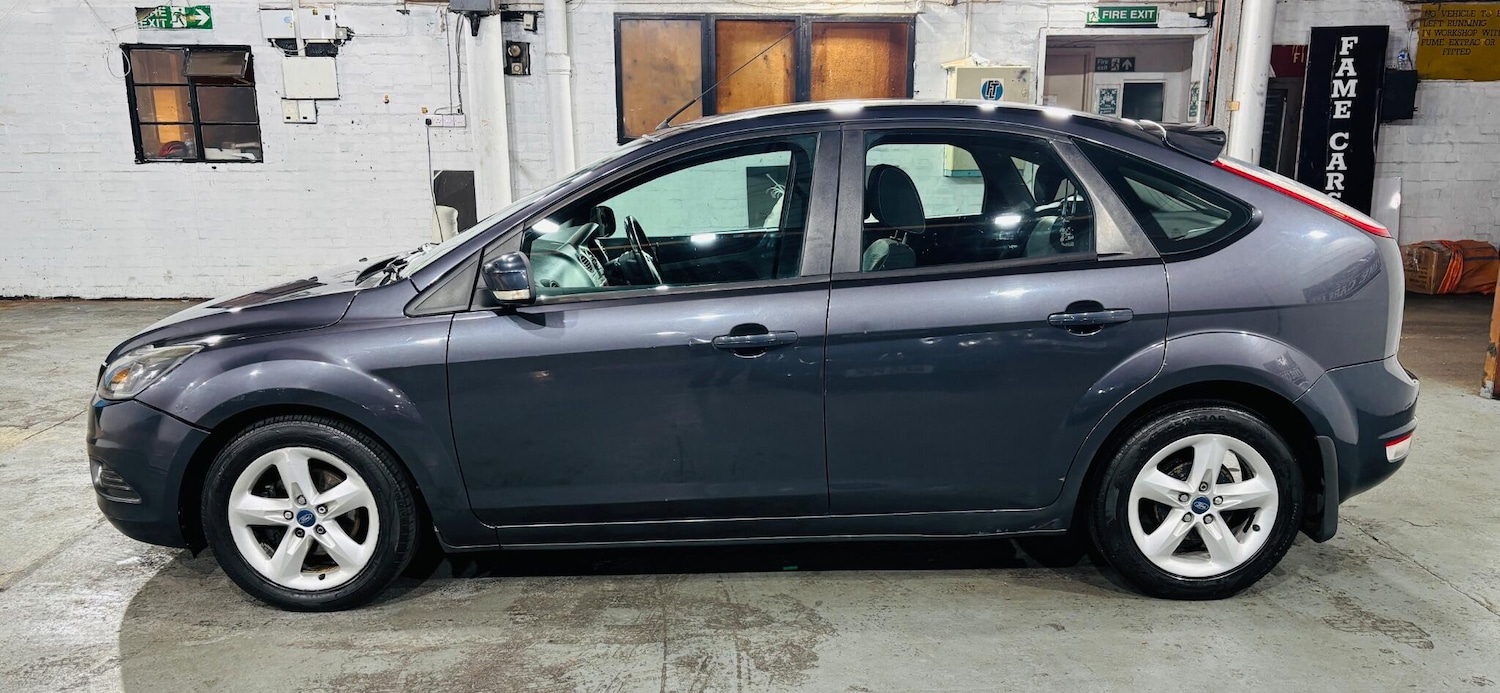 Used Ford Focus 2009 for sale - 77175199: Photo 9