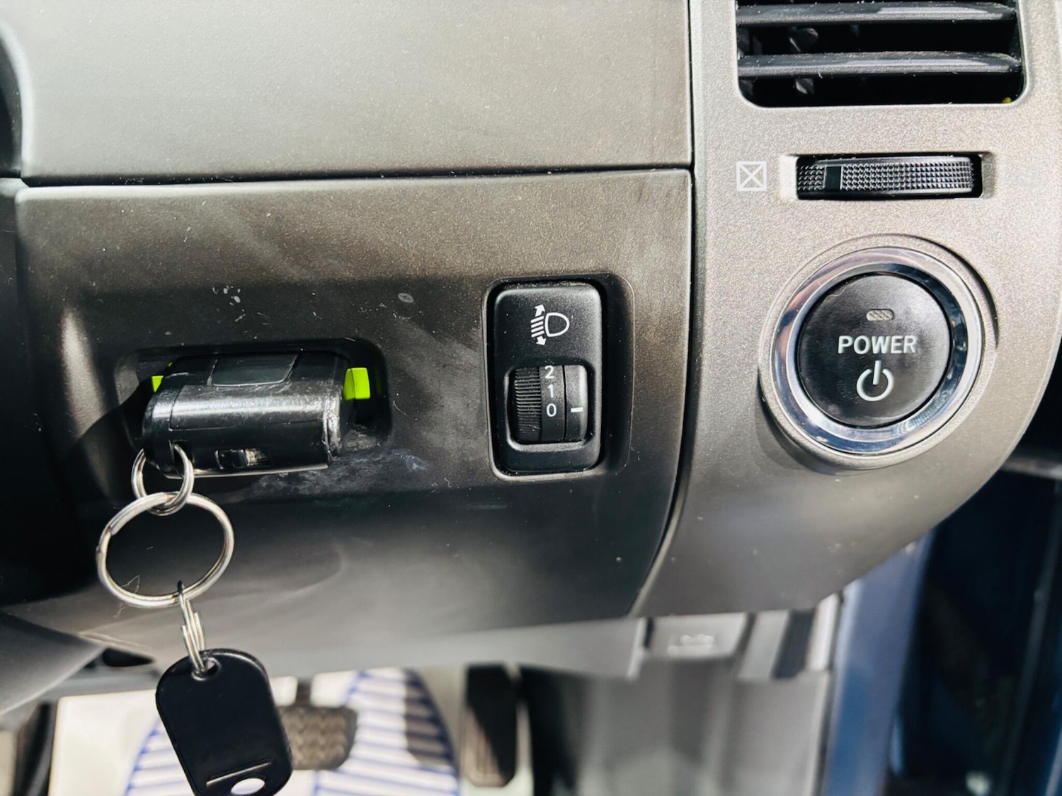 Used Toyota Prius 2005 for sale - 76371059: Photo 18