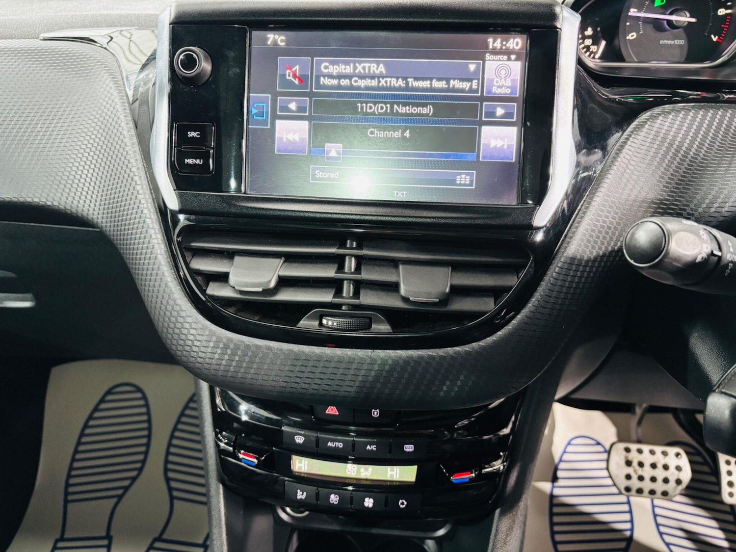 Used Peugeot 2008 2016 for sale - 76689701: Photo 22