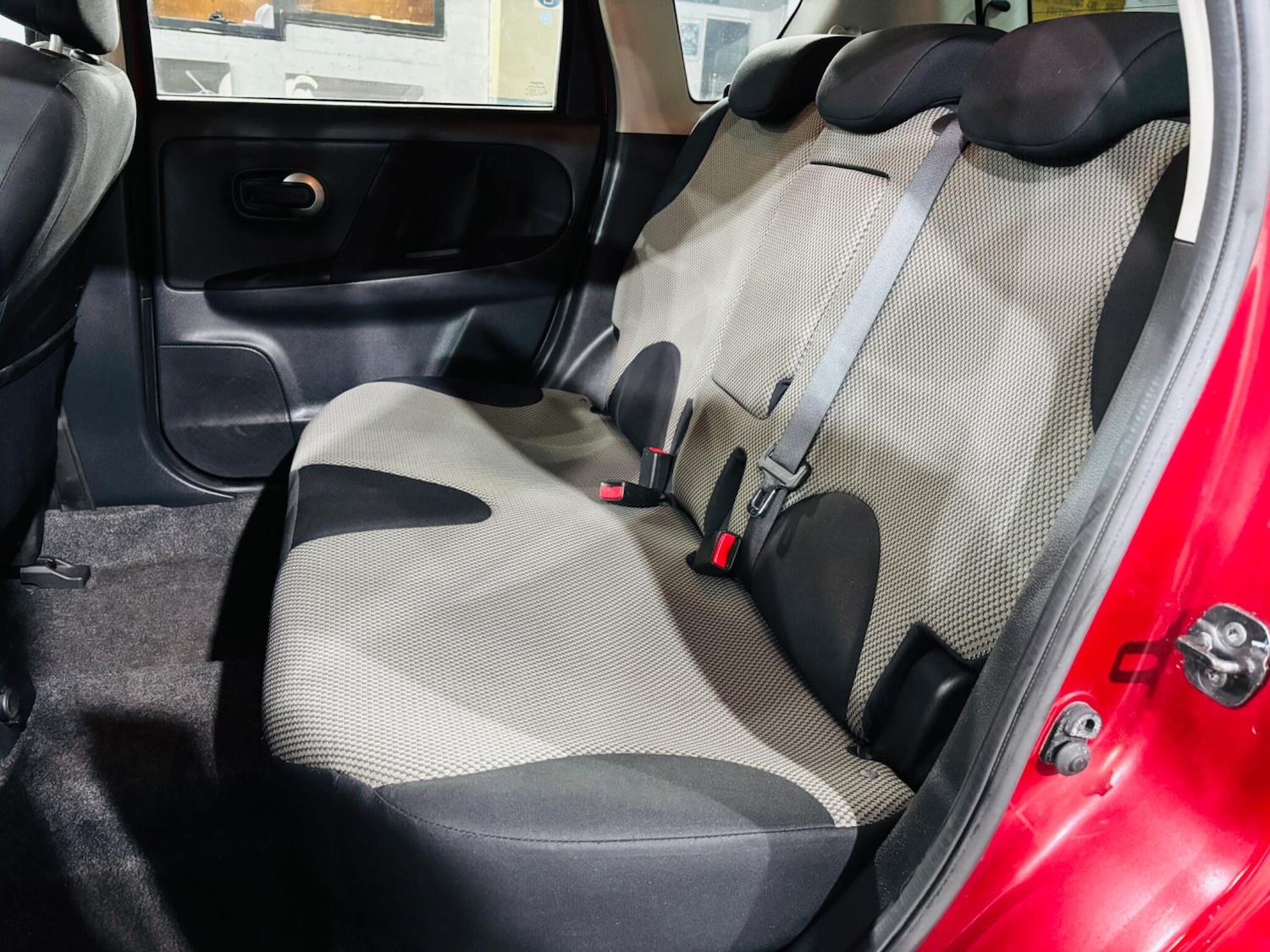 Used Nissan Note 2010 for sale - 76965588: Photo 16