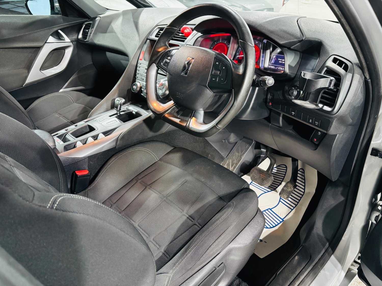 Used Citroen DS5 for sale - 77016934: Photo 10