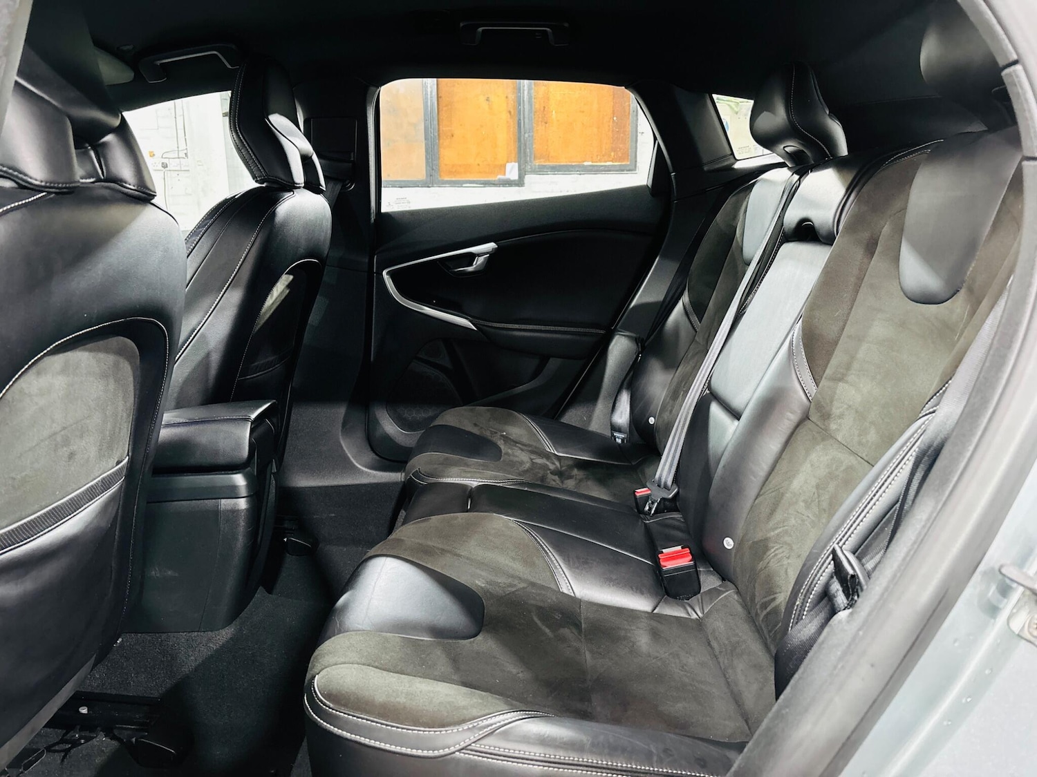 Used Volvo V40 2014 for sale - 76361302: Photo 16
