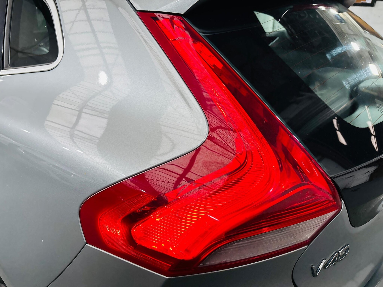 Used Volvo V40 2014 for sale - 76361302: Photo 30