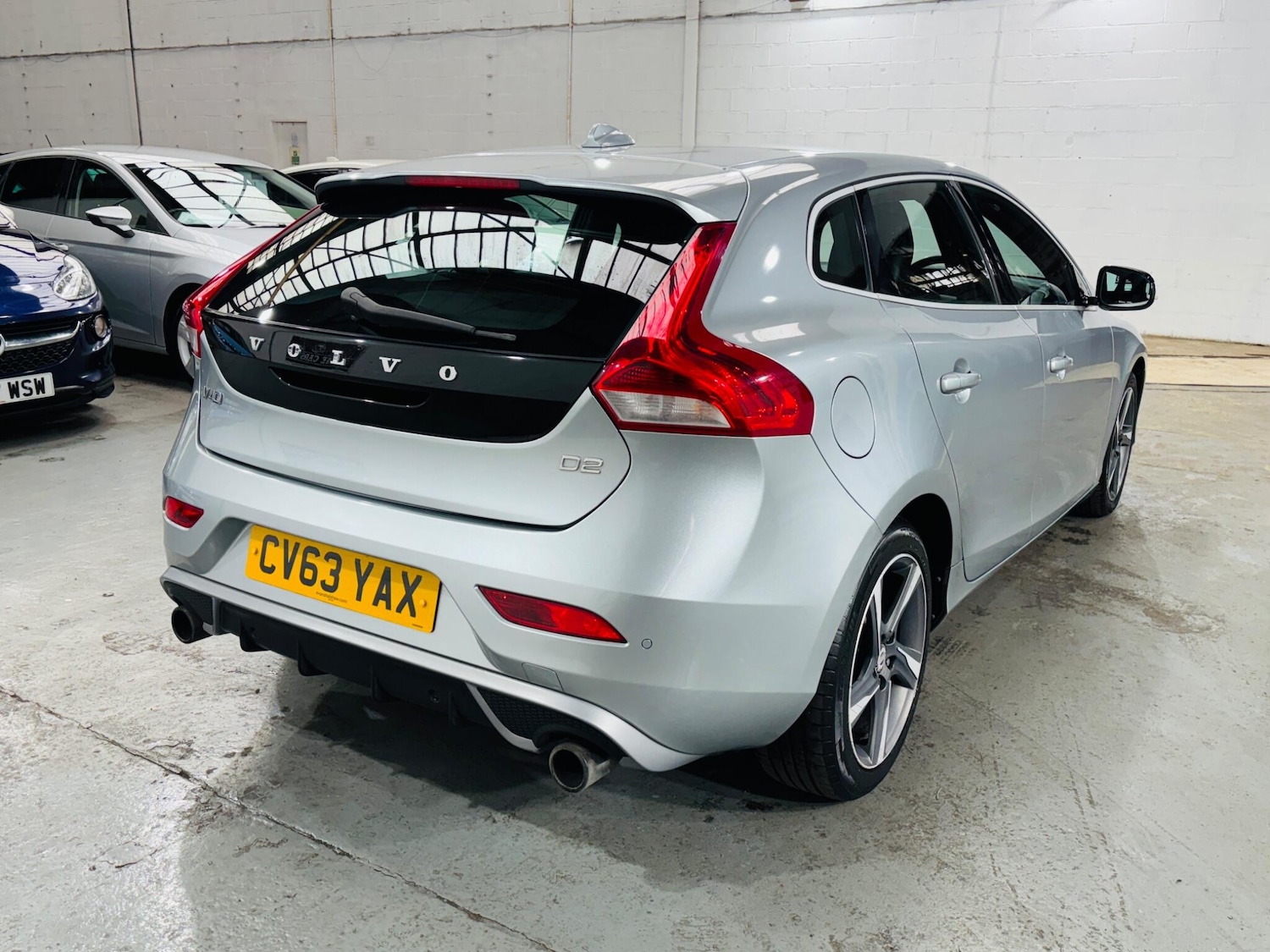 Used Volvo V40 2014 for sale - 76361302: Photo 5