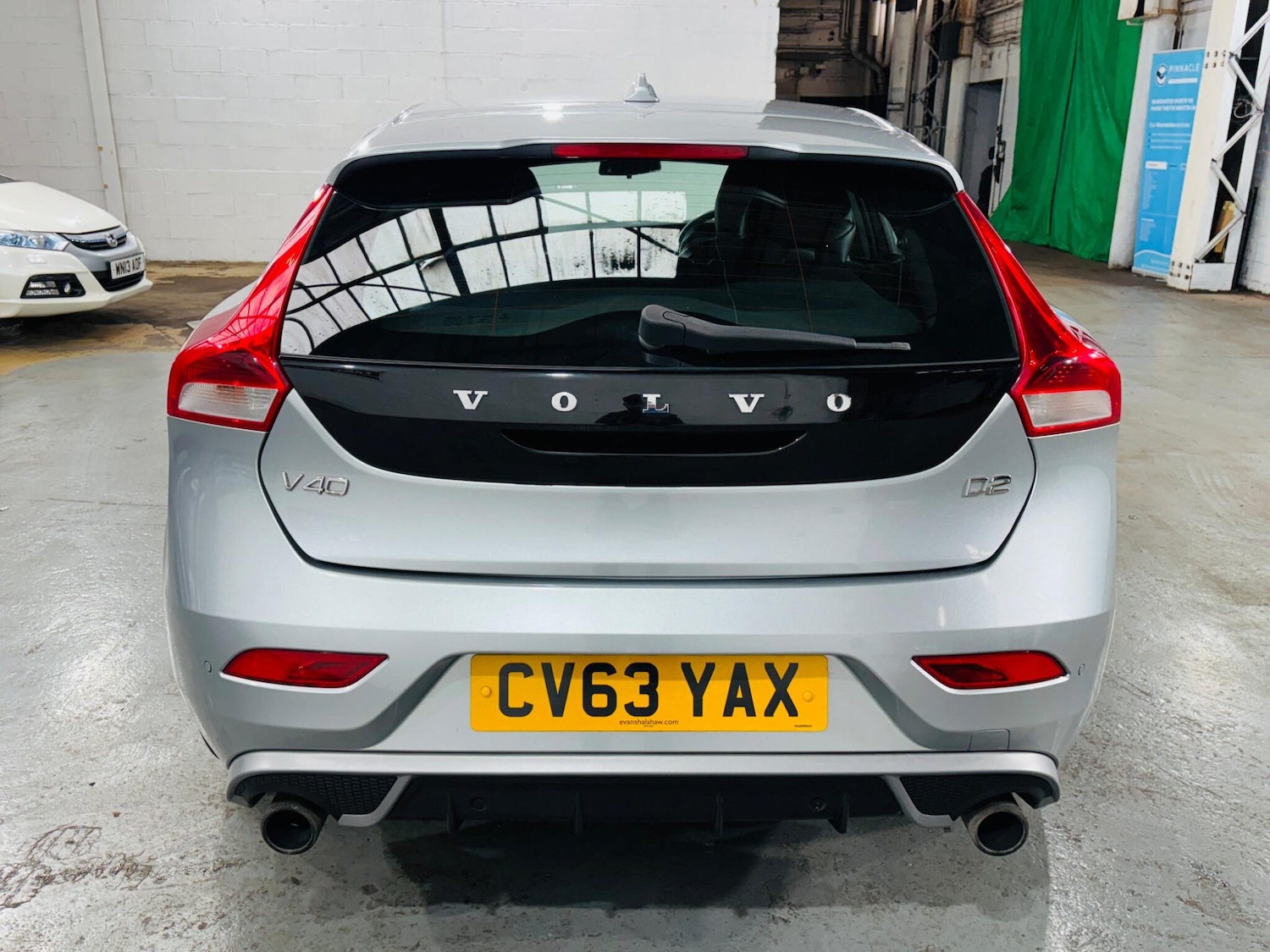 Used Volvo V40 2014 for sale - 76361302: Photo 6