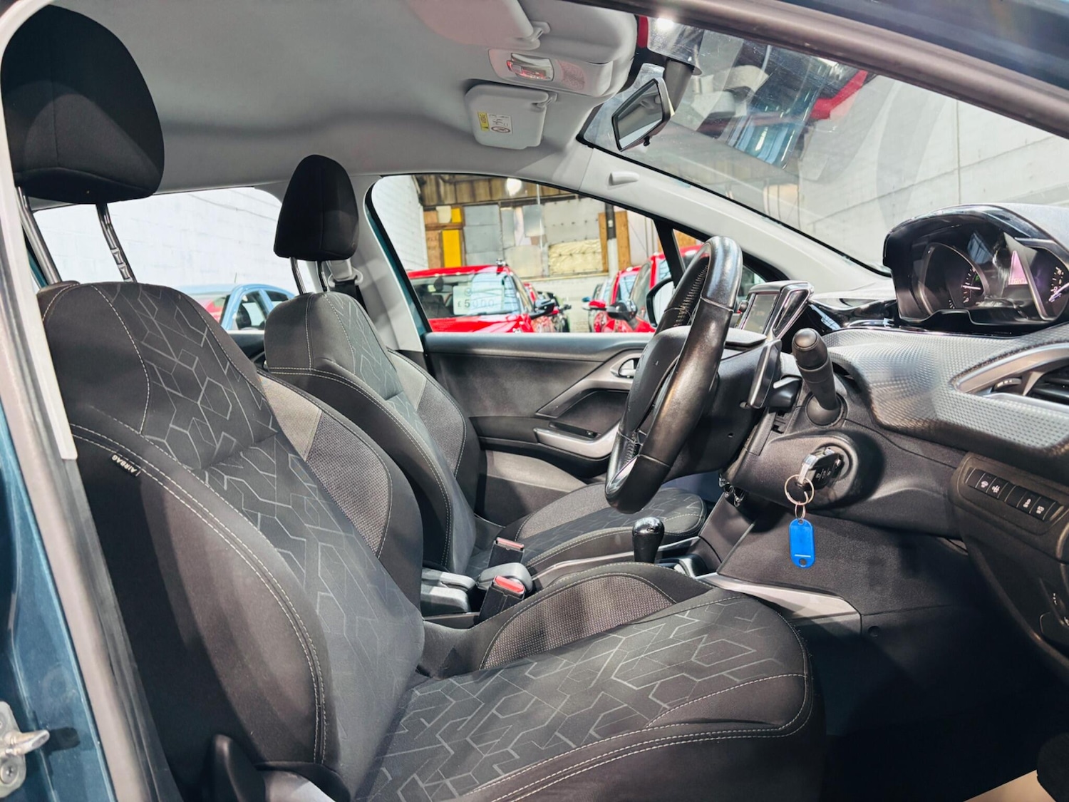 Used Peugeot 2008 2017 for sale - 76608199: Photo 13