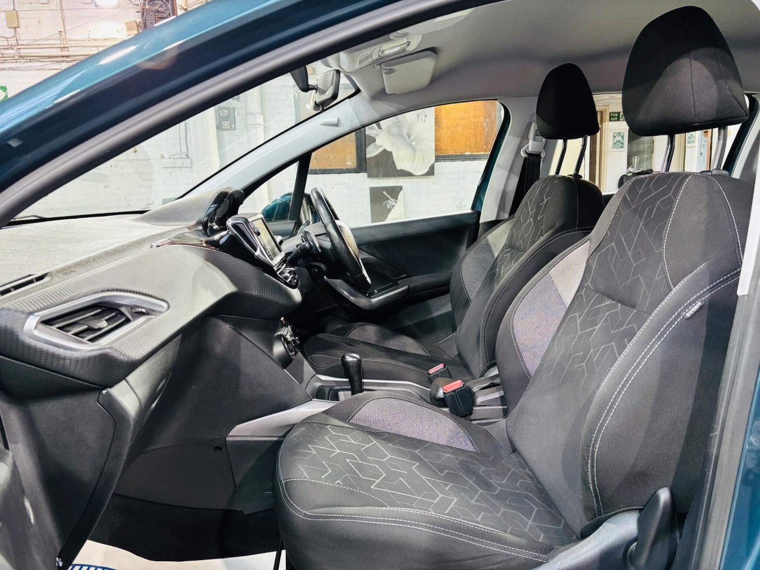 Used Peugeot 2008 2017 for sale - 76608199: Photo 15