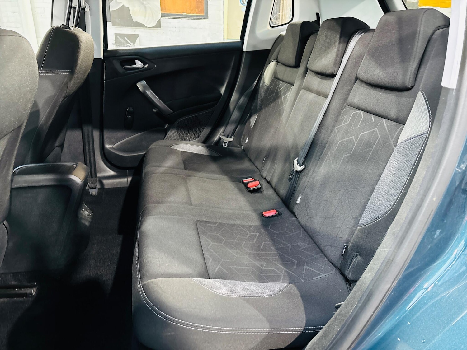 Used Peugeot 2008 2017 for sale - 76608199: Photo 16